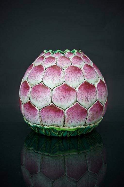 CHINESE FAMILLE ROSE LOTUS SHAPE BRUSH WASHER (1 of 1)