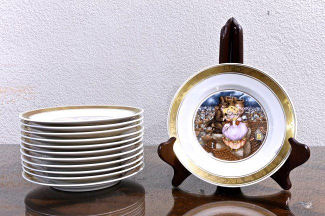 SET OF 12 THE HANS CHRISTIAN ANDERSEN PLATES (1 of 1)