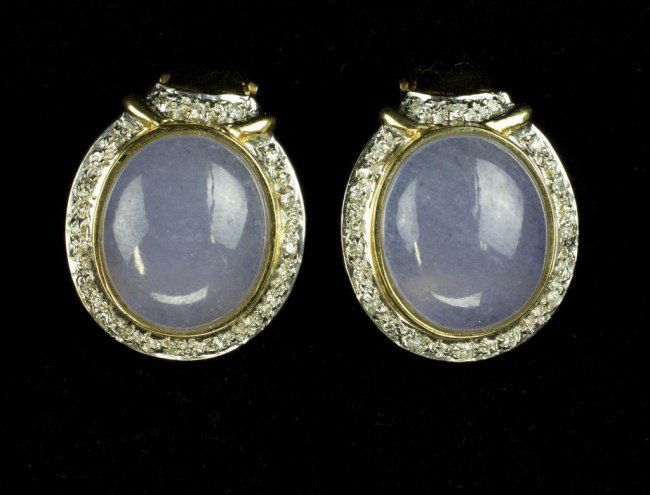 PAIR OF LAVENDER JADE EARRINGS (1 of 2)