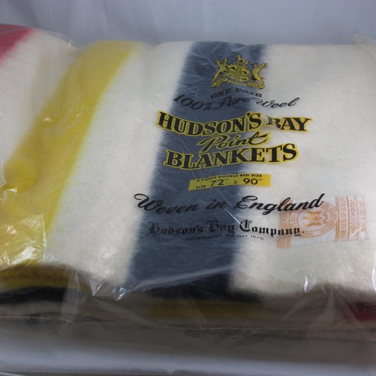Vintage Hudson Bay Point Blanket 72x90 (1 of 4)