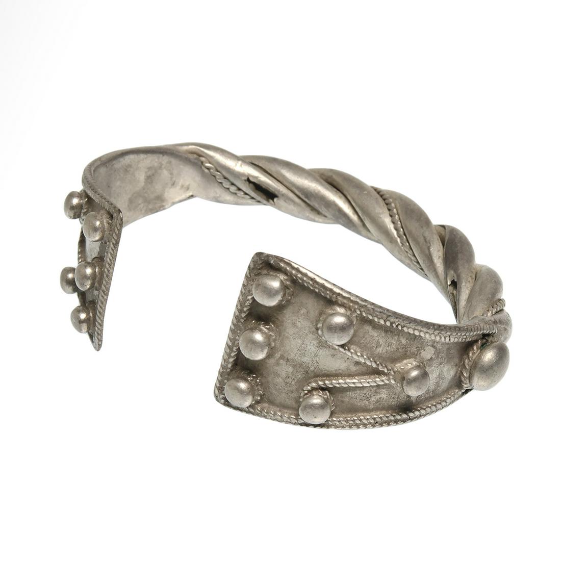 Medieval Baniska Treasure Type Bracelet, c. 12th-13th Century A.D. (1 of 6)