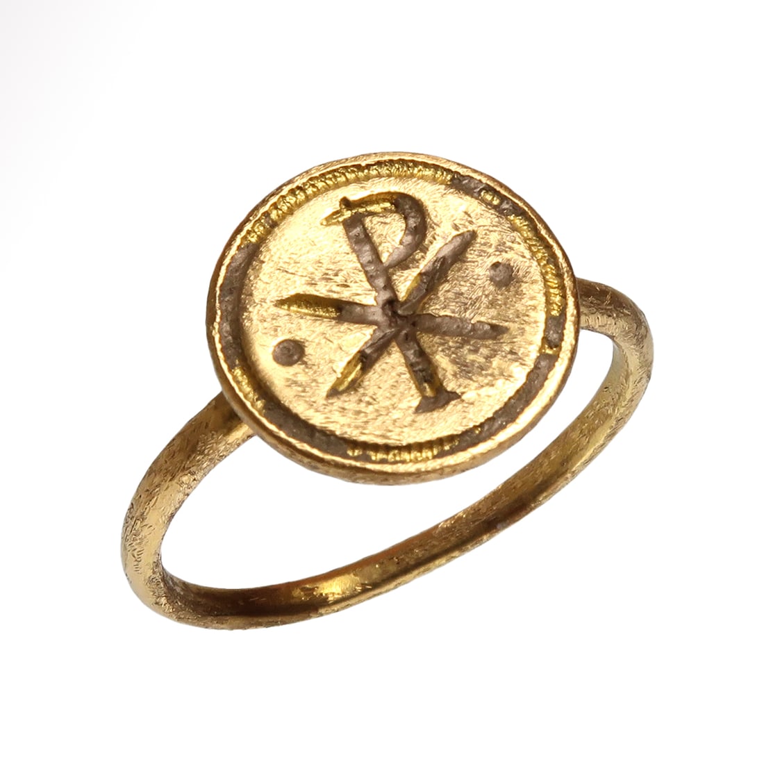 Early Byzantine Gold Ring with inscription PX, c. 4th Century A.D.: Early Byzantine Gold Ring with PX, c. 4th Century A.D. The solid gold shank holding a round bezel deeply engraved with typical cross forming the Latin letters PX (Peace) or Greek XP (Chi-Rho) (Christ)