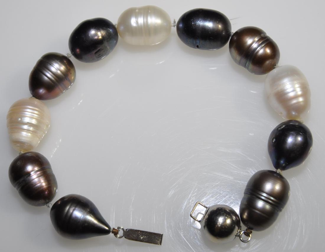 Baroque Pearl Bracelet (1 of 1)