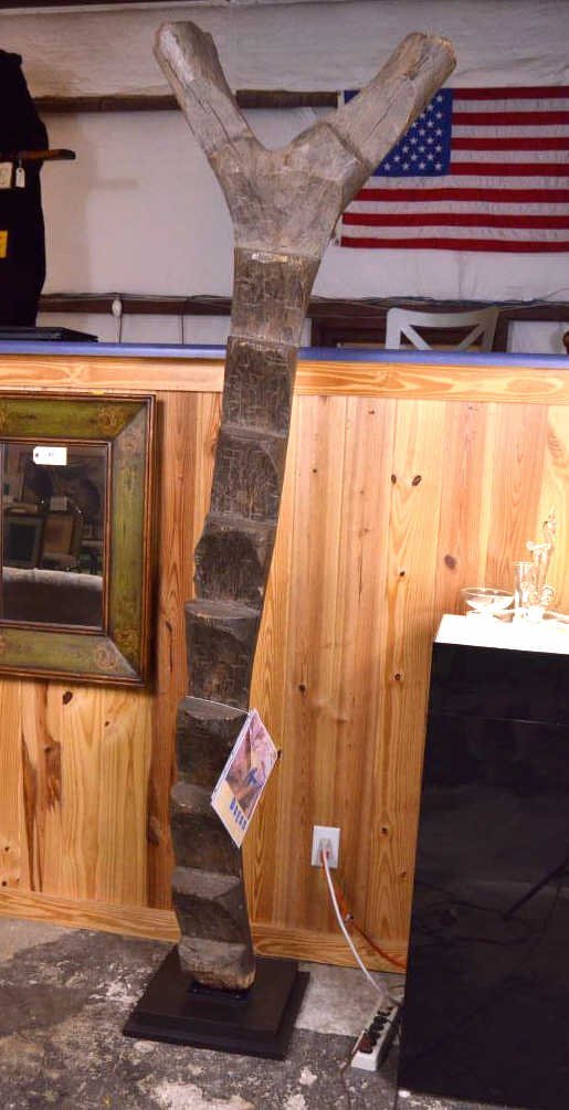 Dogon Ladder (1 of 3)