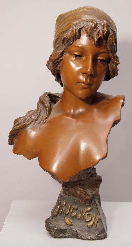 Emanuele Villanis (1858-1914): Mignon. Bronze, patiniert. H. 56,6 cm. Vorderseitig betitelt: MIGNON. Seitlich bez.: SALON 1896, an der Schulter bez.: Villanis (geritzt). Rückseitigt bez.: E.V. 128 (Stempel)