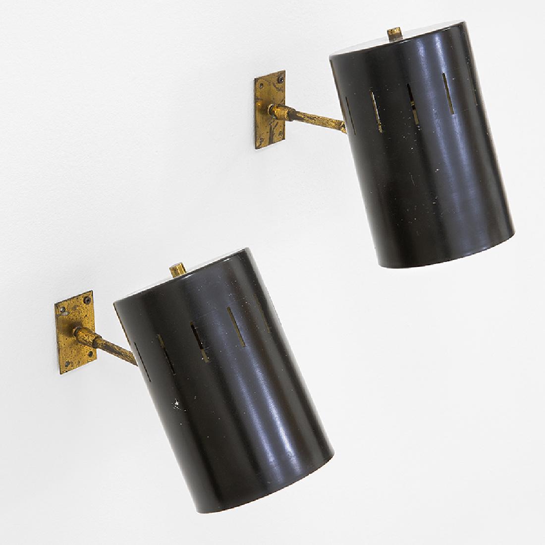 Due lampade da parete: Due lampade da parete Ottone, metallo smaltato. Italia, anni '50 cm 21x14x30