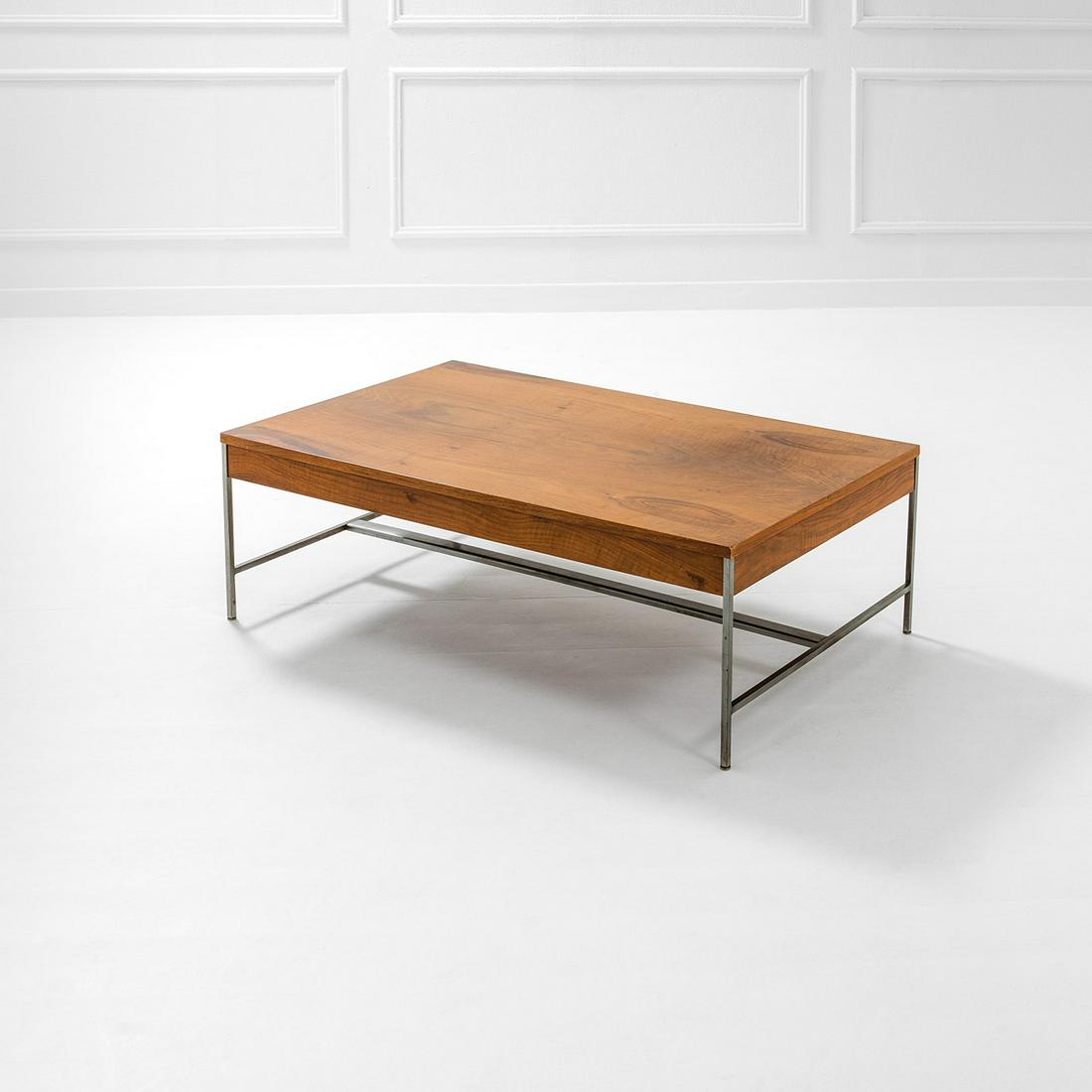George Nelson: Tavolino Legno, metallo cromato. Prod. Herman Miller, 1965 ca. cm 39x121x69