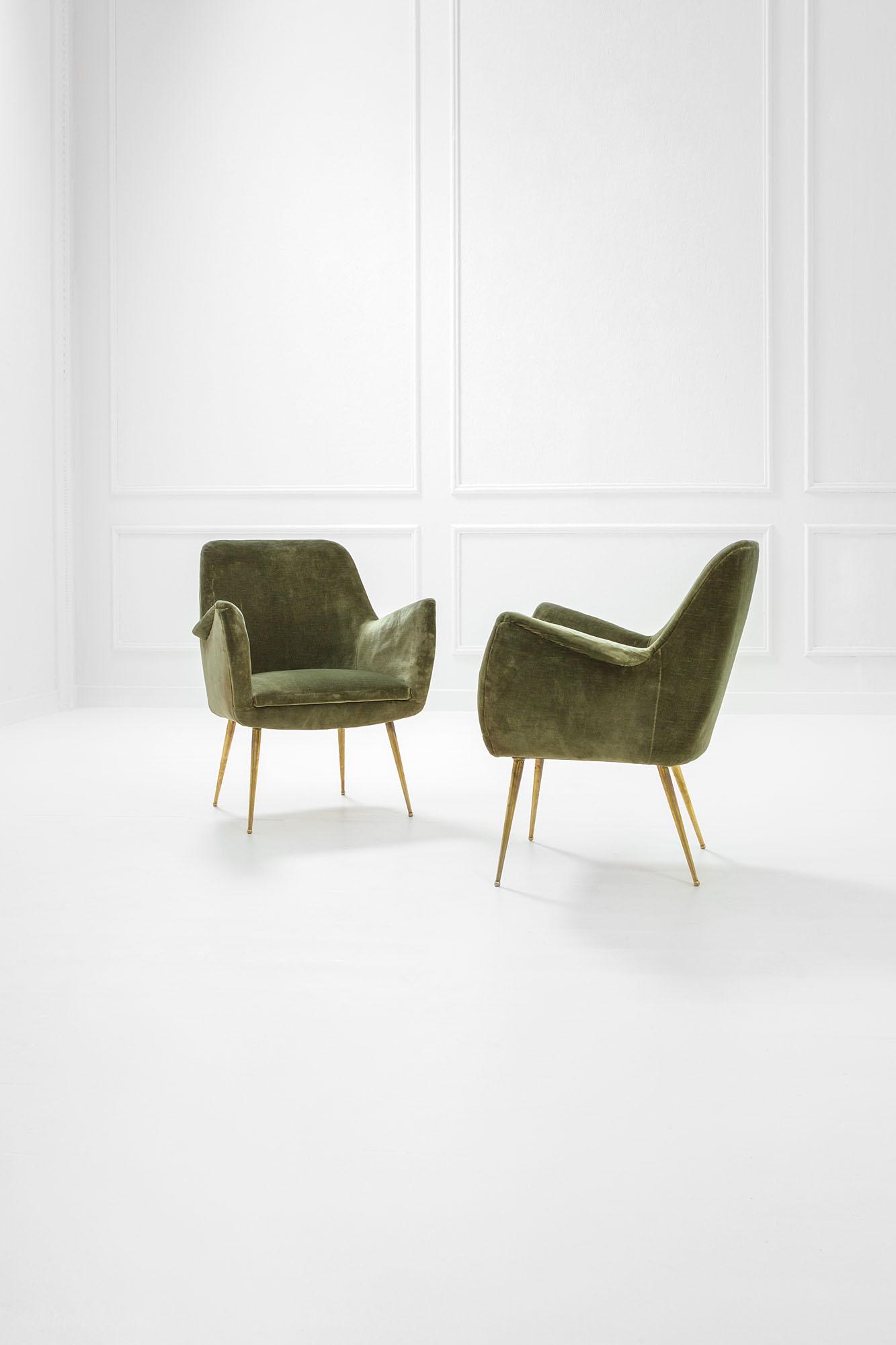 Arflex (attr.): Coppia di poltroncine Tessuto, metallo, ottone. Prod. Arflex, 1950 ca. cm 79x65x58