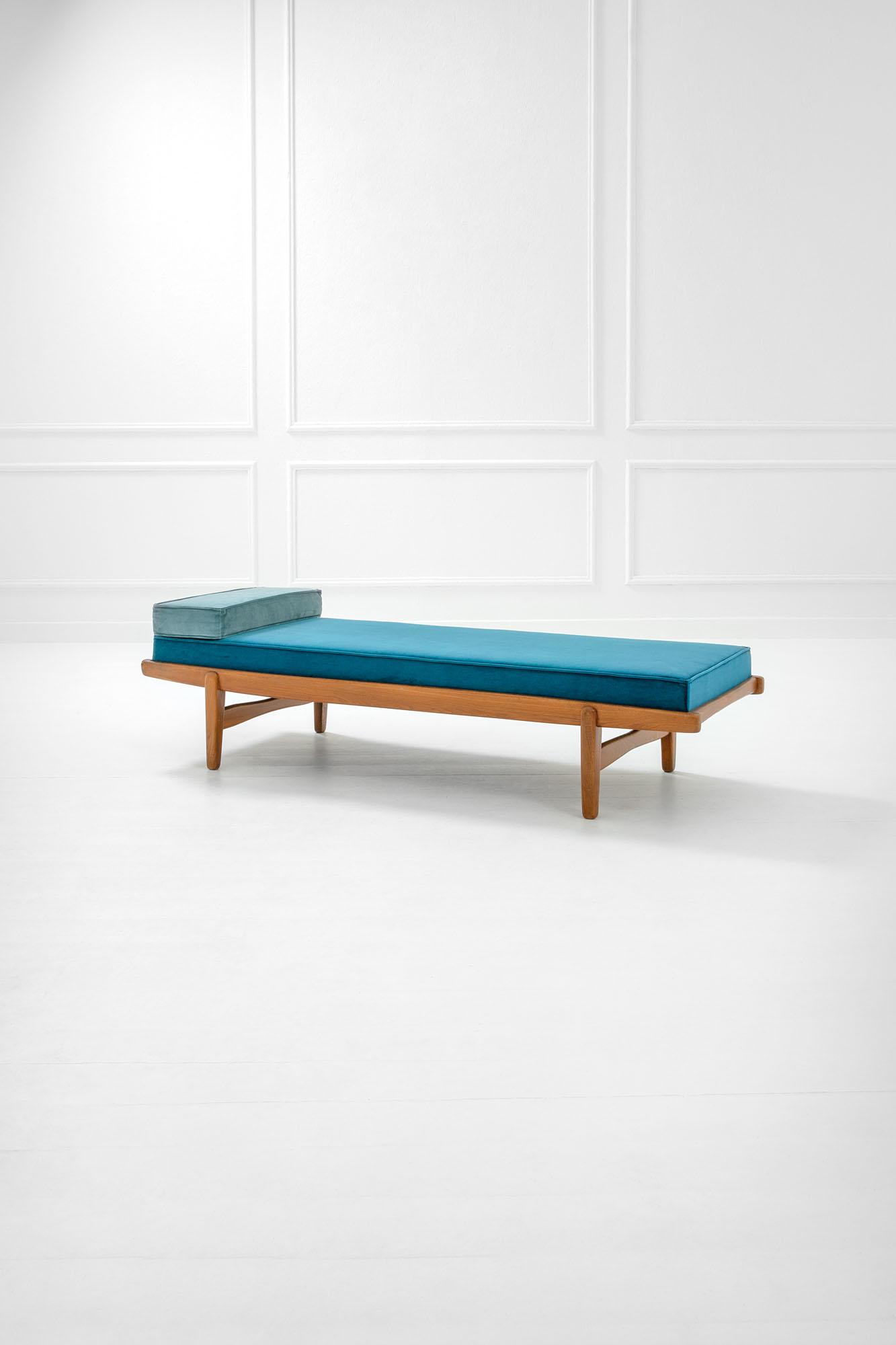 Daybed, 1960 ca. (1 of 3)