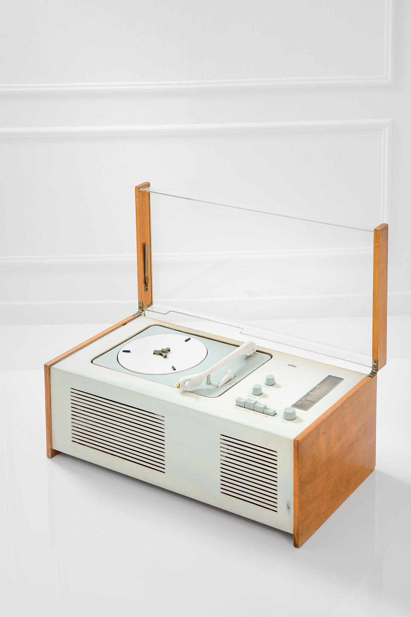 Dieter Rams & Hans Gugelot (1 of 2)
