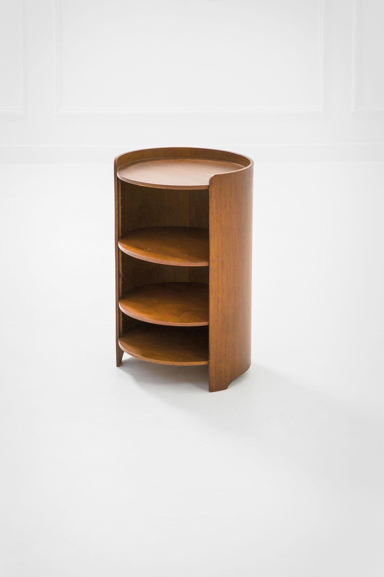 Luigi Caccia Dominioni: Tavolo mod. Casaccia Compensato curvato, legno tinto. Prod. Azucena, 1962 cm 66X43X38,5 Literature: G. Gramigna, Repertorio del design italiano per l'arredamento domestico 1950-2000, Ed. Umberto Allem