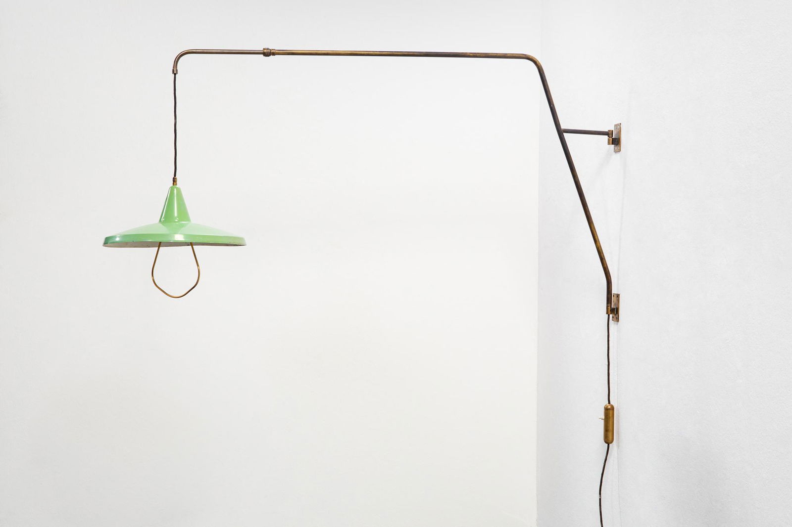 Lampada da parete estensibile e basculante (1 of 2)