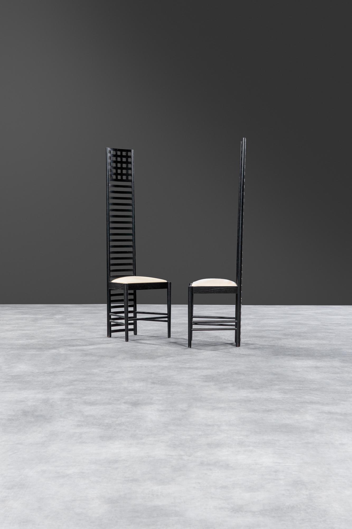 Charles Rennie Mackintosh, 1868-1928. Coppia di sedie (1 of 2)