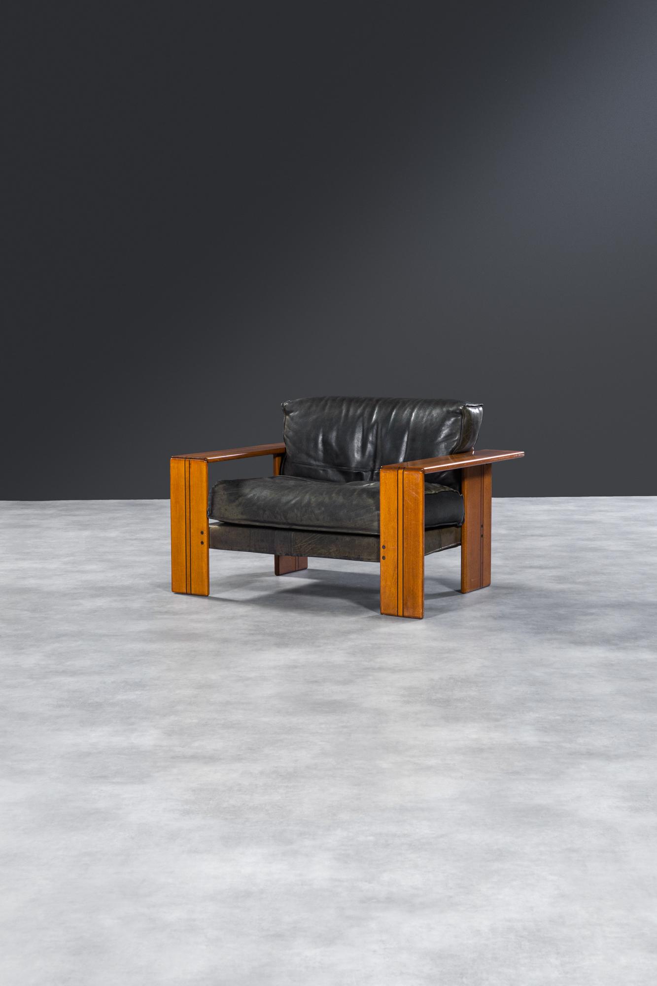 Tobia Scarpa, 1935. Poltrona della serie Artona (1 of 2)