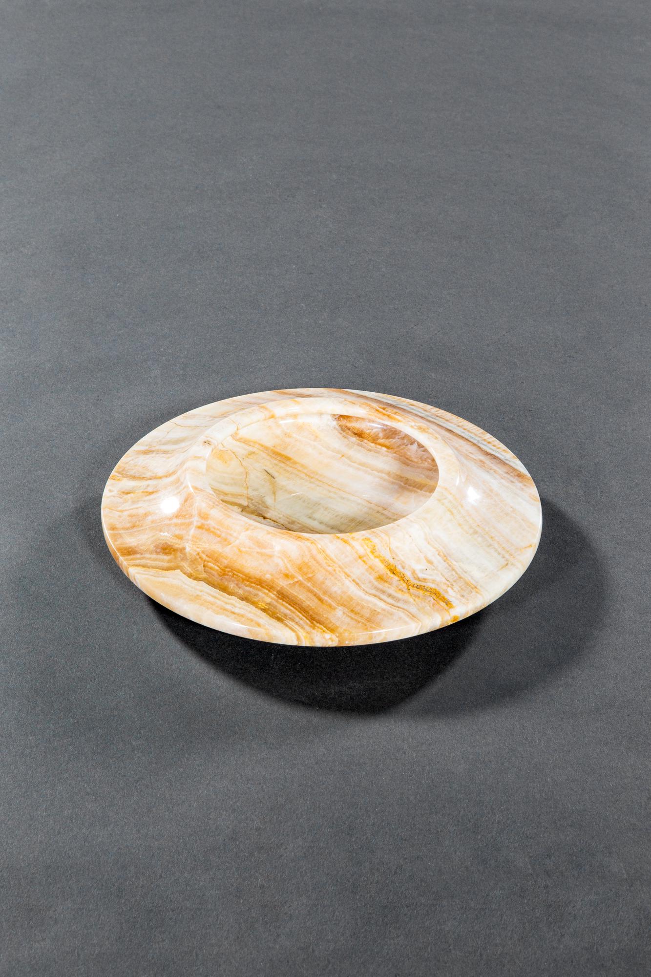 Sergio Asti, 1926. Centrotavola: CentrotavolaMarmo tornito.Prod. UP&UP per Atelier International, 1965 ca.h cm 5,5, diam. cm 30,5