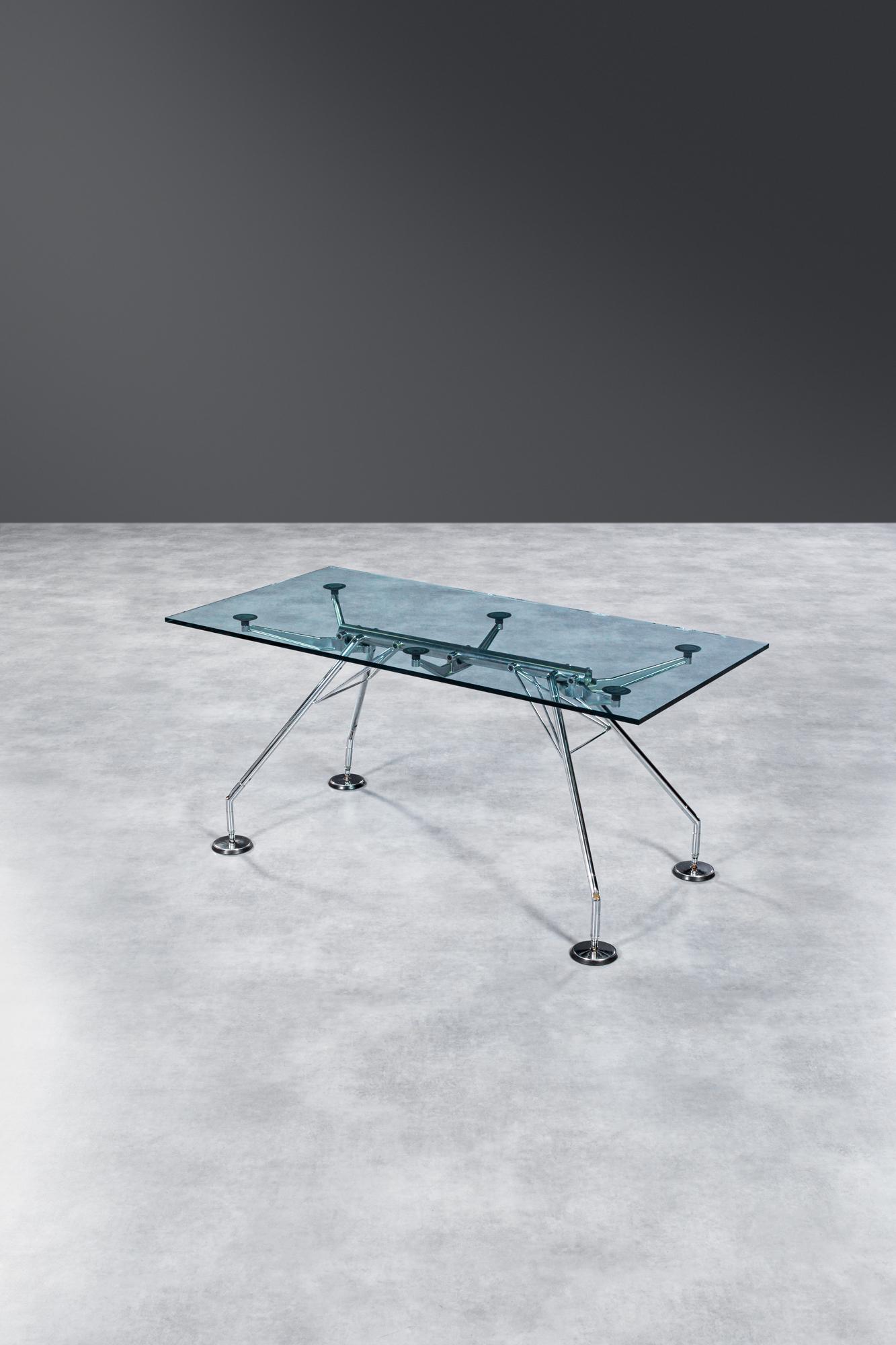 Norman Foster, 1935. Tavolo mod. Nomos (1 of 2)