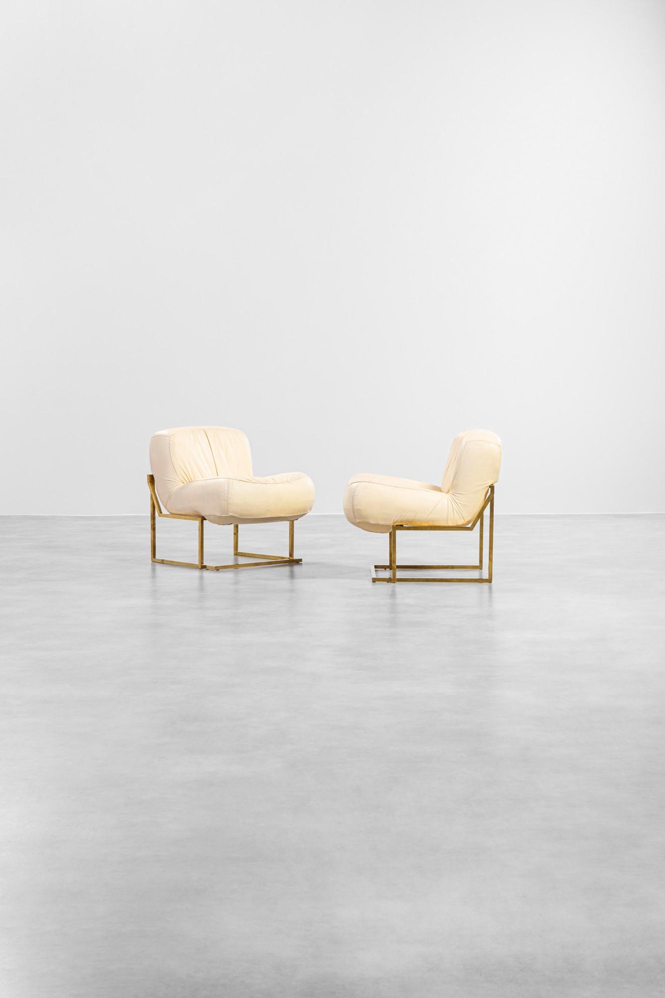 Coppia di poltrone anni '70: Coppia di poltroneOttone, pelle.1970 ca.cm 69x58x73