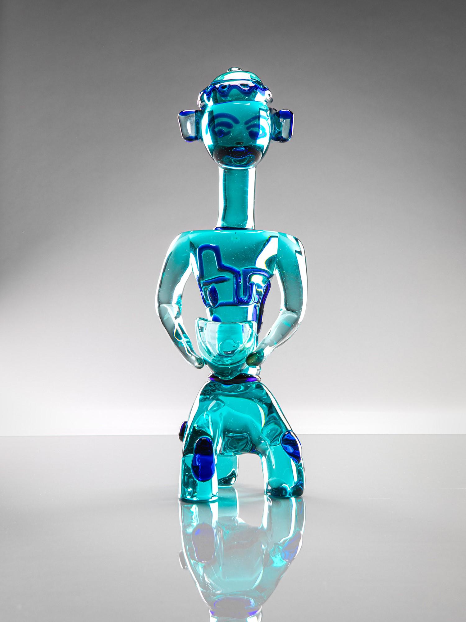 Gino Cenedese Scultura antropomorfa: Scultura antropomorfa Vetro massello turchese con applicazioni blu. Cenedese, 1970 ca. h cm 41, largh cm 15, prof cm 16