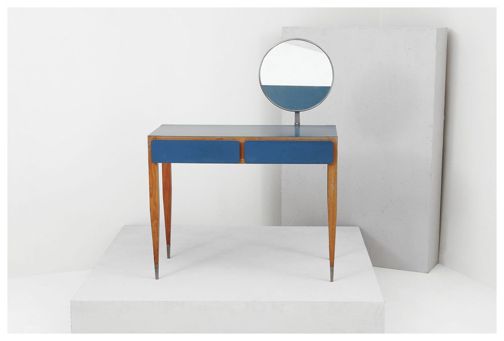 Gio Ponti: Mobile da toeletta proveniente dall'hotel Parco dei Principi di Roma. Legno di frassino, acciaio, vetro specchiato. Prod. Giordano Chiesa, Italia 1964 cm 123X95X47 Literature: U. La Pietra, a cura di,