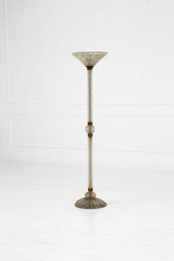 Barovier & Toso: Lampada da terra Elementi in vetro massiccio trasparente. Prod. Barovier & Toso, anni '30 h cm 170, diam. diffusore cm 40