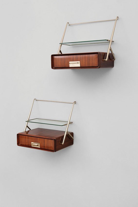 Silvio Cavatorta: Coppia di comodini pensili Palissandro, ottone nichelato, cristallo molato. Roma, anni '50 cm 45x50x32 Literature: I. De Guttry, M. P. Maino, Il mobile italiano degli anni '40 e '50, Laterza, 1992, p.