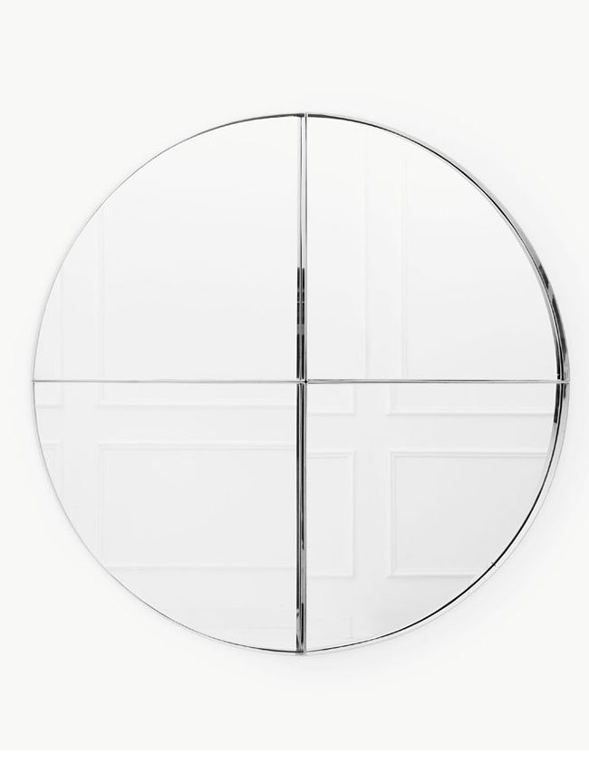 Vittorio Introini: Grande specchio da parete Quattro elementi in acciaio cromato e vetro specchiato. Prod. Saporiti Proposal, 1970 ca. diam. cm 120 Literature: Domus n. 483, febbraio 1970, Rassegna (tavolo e libreria de