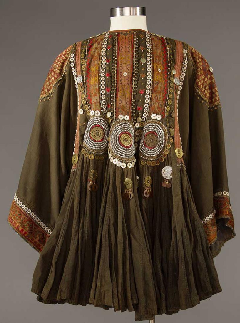 WOMAN'S JUMLO TOP, PAKISTAN (1 of 5)