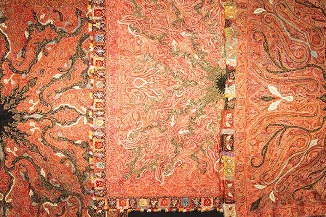 THREE WOOL KASHMIRI SHAWLS, MID 19TH C (1 of 10)
