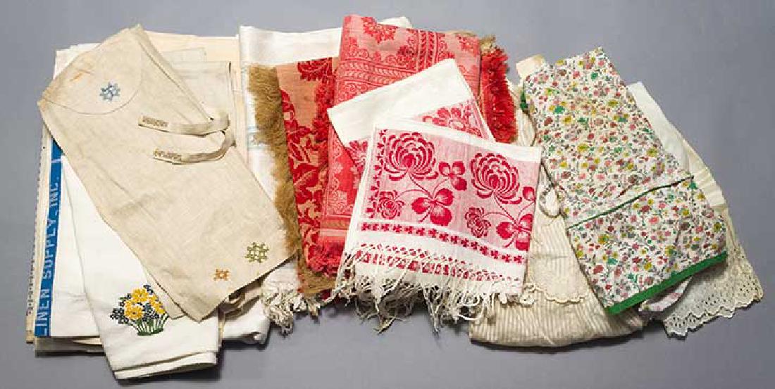 GROUP OF LINENS, LATE 19TH C (1 of 6)