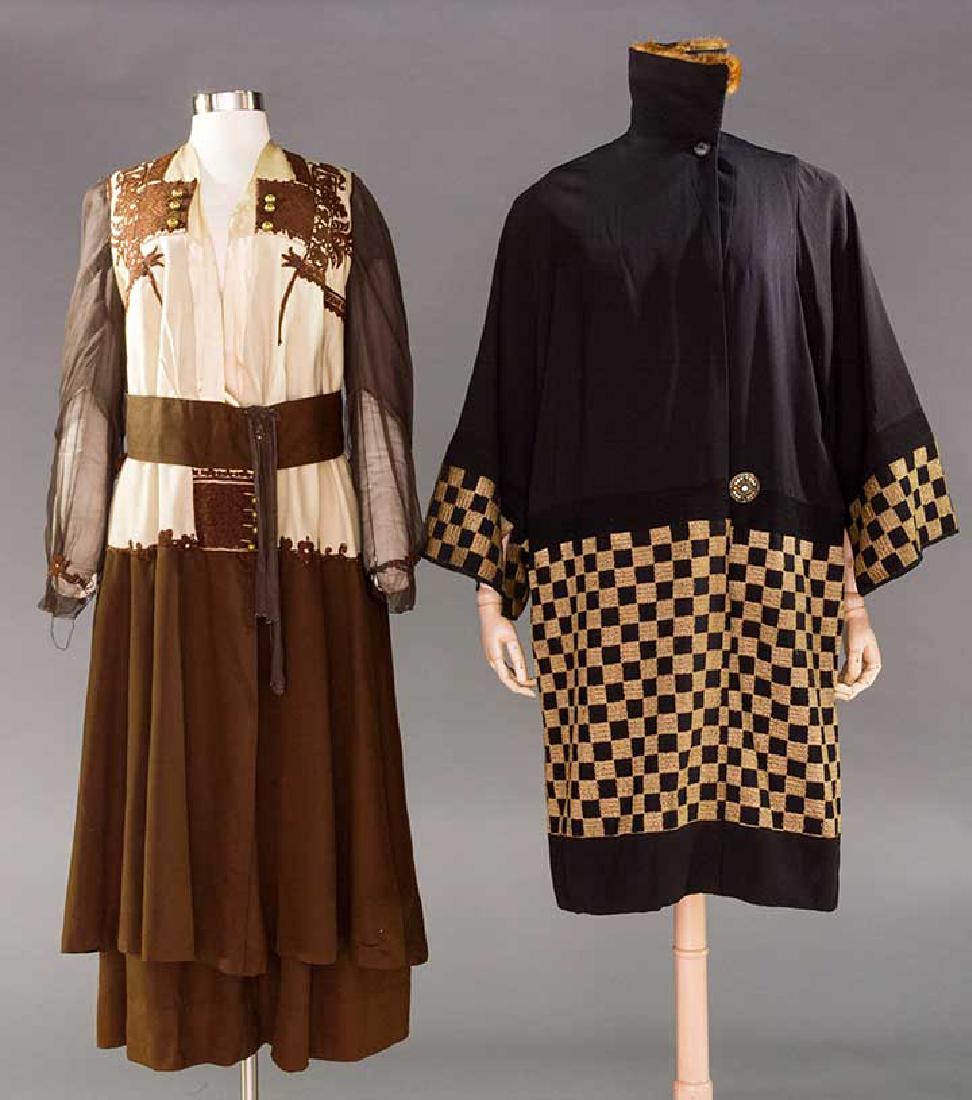 WOOL DRESS & GABARDINE DAY COAT, 1915-1920 (1 of 10)