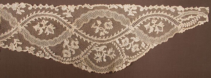 PAIR NEEDLE LACE ENGAGEANTES, FRANCE, 18TH C (1 of 5)