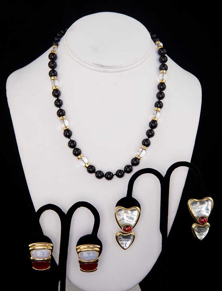 KYLO SEMI-PRECIOUS NECKLACE & 2 PR EAR CLIPS (1 of 7)