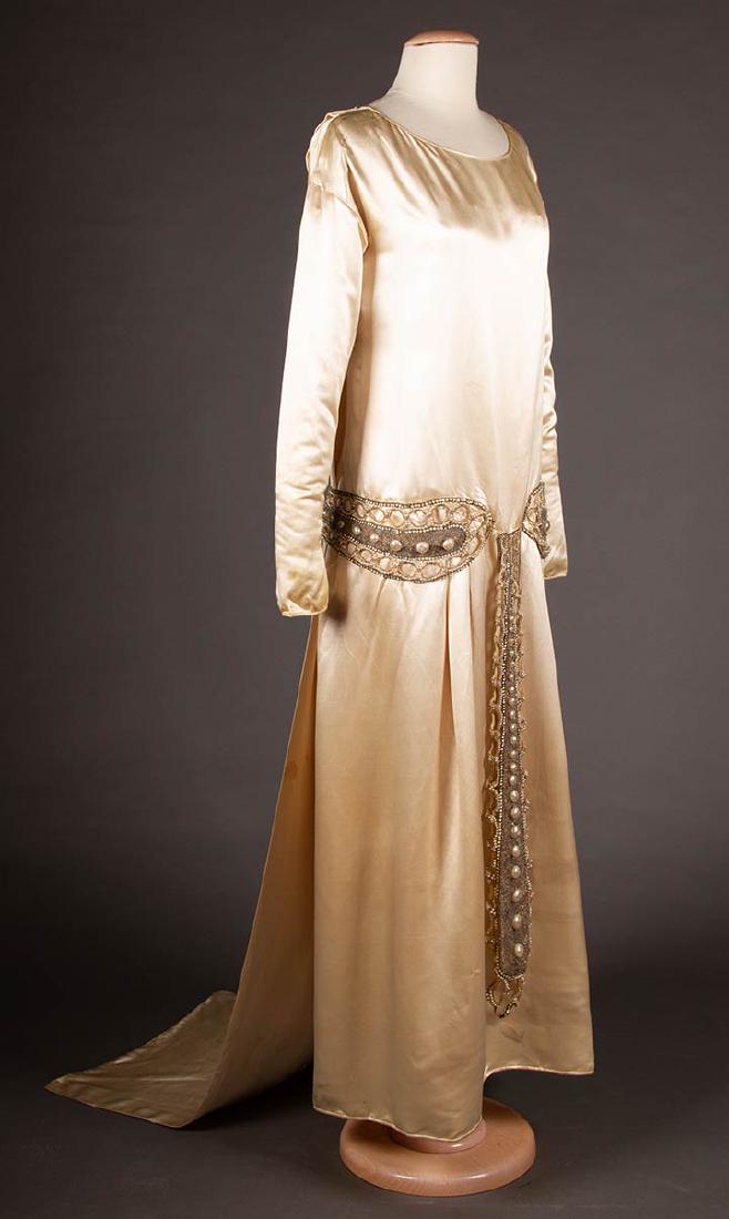 MOLYNEUX SATIN WEDDING GOWN, PARIS, 1923 (1 of 10)