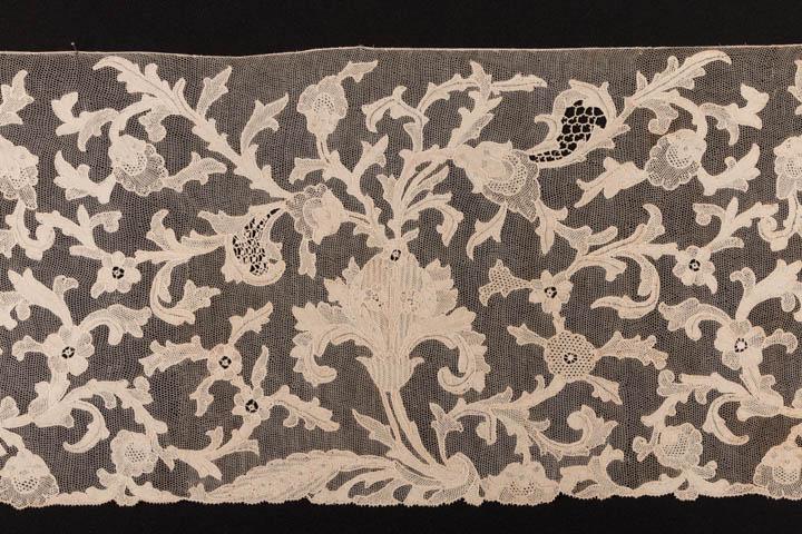 HANDMADE BURANO LACE FLOUNCE, ITALY, 18TH C: Burano flounce, 9.5" x 200", (2 tears, some discoloration) very good.