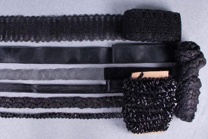 RAFFIA & HORSEHAIR MILLINERY BRAID YARDAGE, 1950-1960s: 1 raffia & horsehair ribbon, Wd 1.75", L 20+ yds, (ends fraying); 1 raffia horsehair bias windowpane weave, Wd 2.75", L 3 yds, (1" hole & broken weave to 1 end, ends fraying); 1 horsehair w/ diamond l