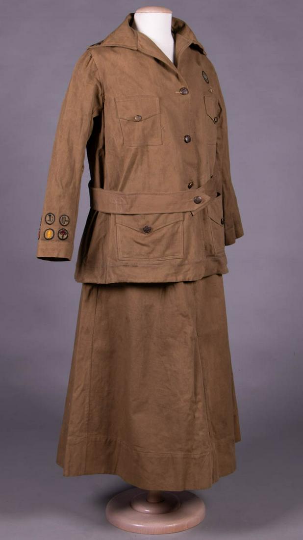 THREE PIECE GIRL SCOUT UNIFORM, AMERICA, 1923 (1 of 8)