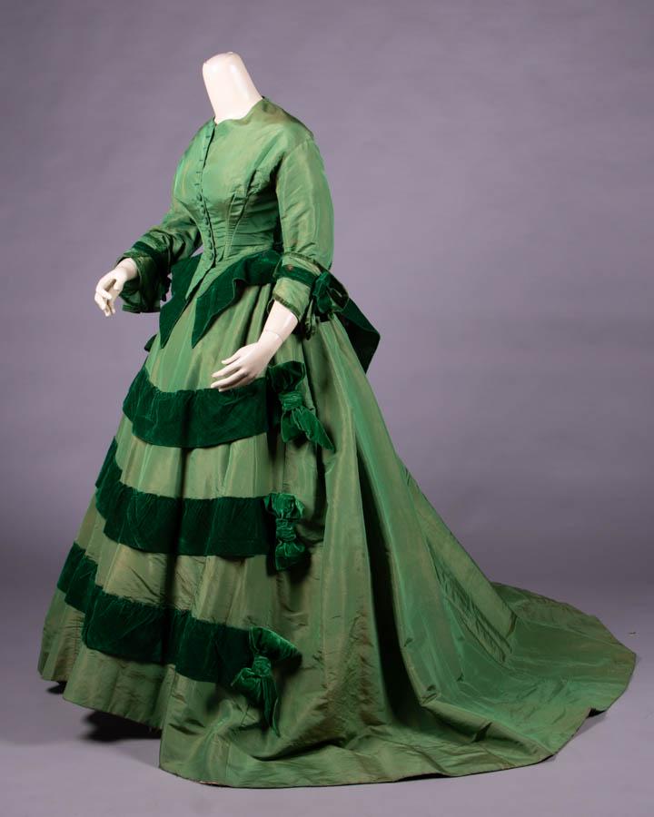 CHANGEANTE SILK TAFFETA VISITING DRESS, c. 1870 (1 of 8)
