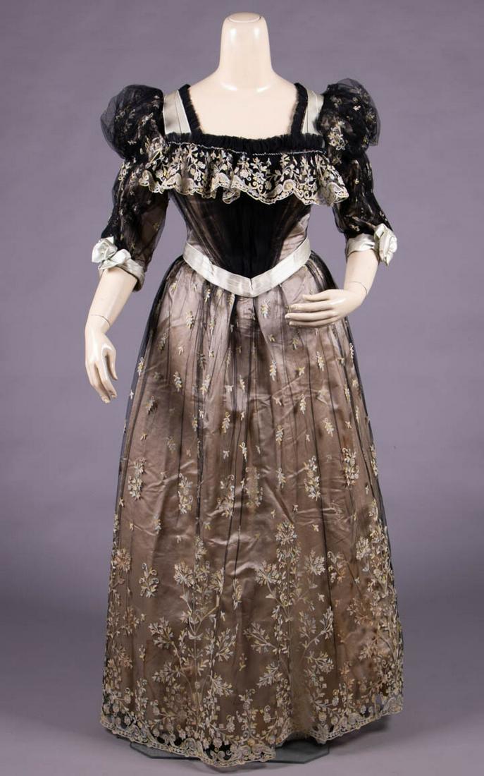 SILK SATIN & EMBROIDERED NET EVENING GOWN, 1900s (1 of 10)