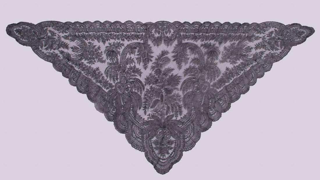 TRIANGULAR CHANTILLY LACE SHAWL, 1850-1860s (1 of 8)