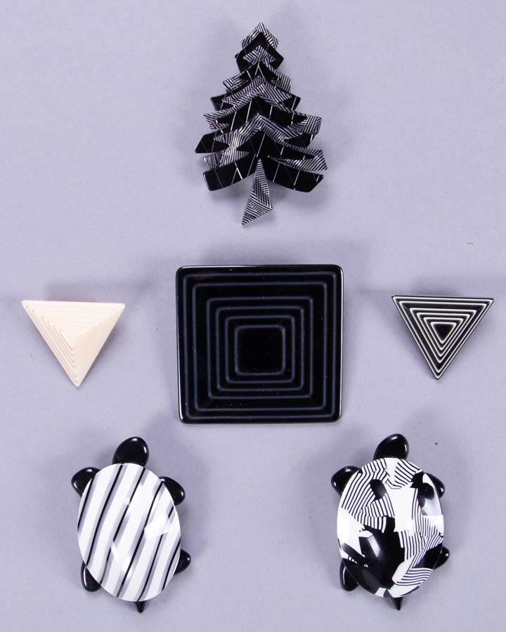 SIX LEA STEIN BLACK & WHITE BROOCHES, PARIS, MODERN (1 of 11)
