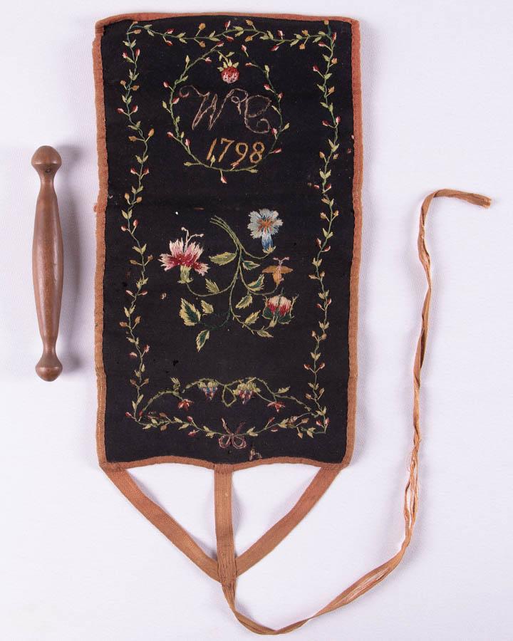 SILK EMBROIDERED WOOL HUSWIF, 1798 (1 of 8)