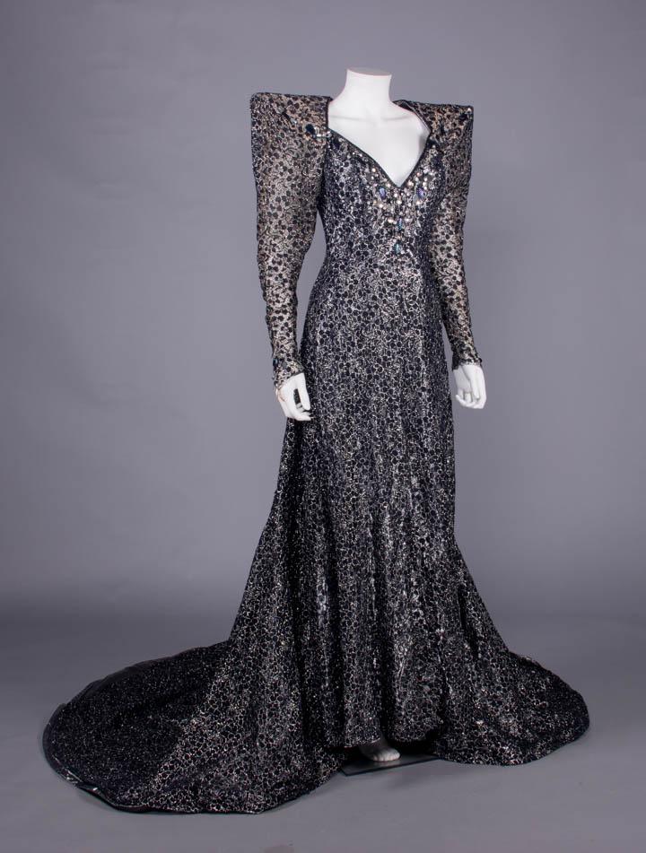 BARBARA MATERA QUEEN OF THE NIGHT COSTUME, NEW YORK, 1985 (1 of 12)