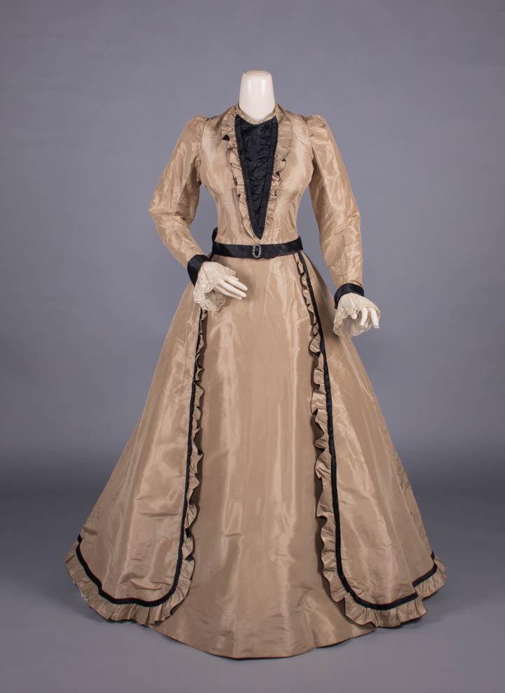 SILK TAFFETA DAY DRESS, c. 1890 (1 of 10)