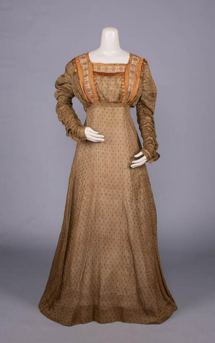 SILK SUMMER DAY DRESS, c. 1912 (1 of 10)