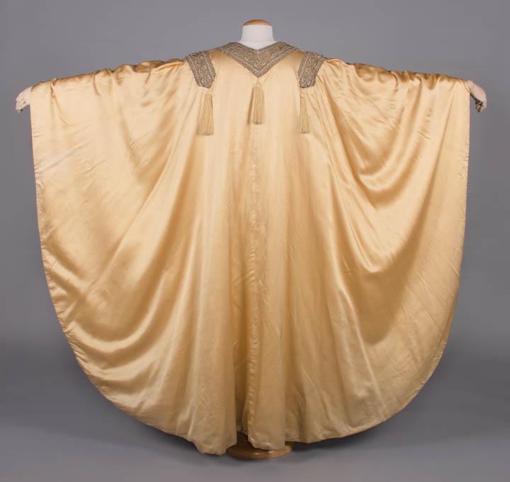 AESTHETIC MOVEMENT EVENING CLOAK, EARLY 20TH C (1 of 10)