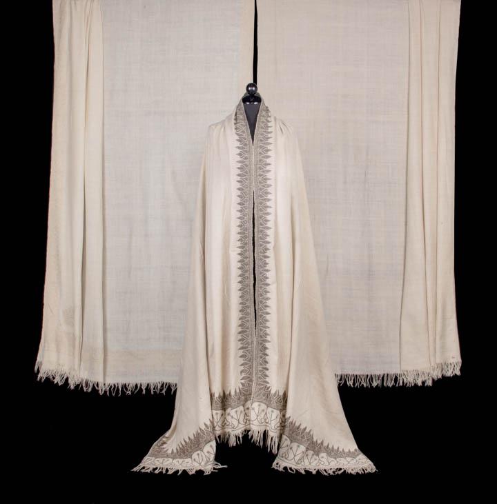 THREE PASHMINA SHAWLS, INDIA, MID-LATE 19TH C (1 of 9)