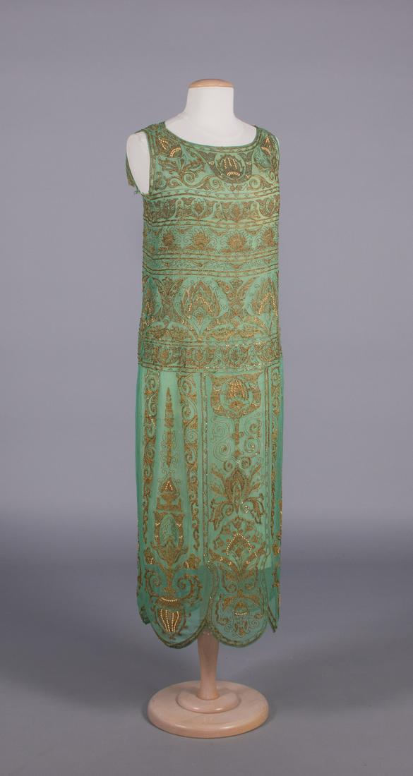 GRECO-ROMAN INSPIRED EVENING DRESS, c. 1922 (1 of 9)