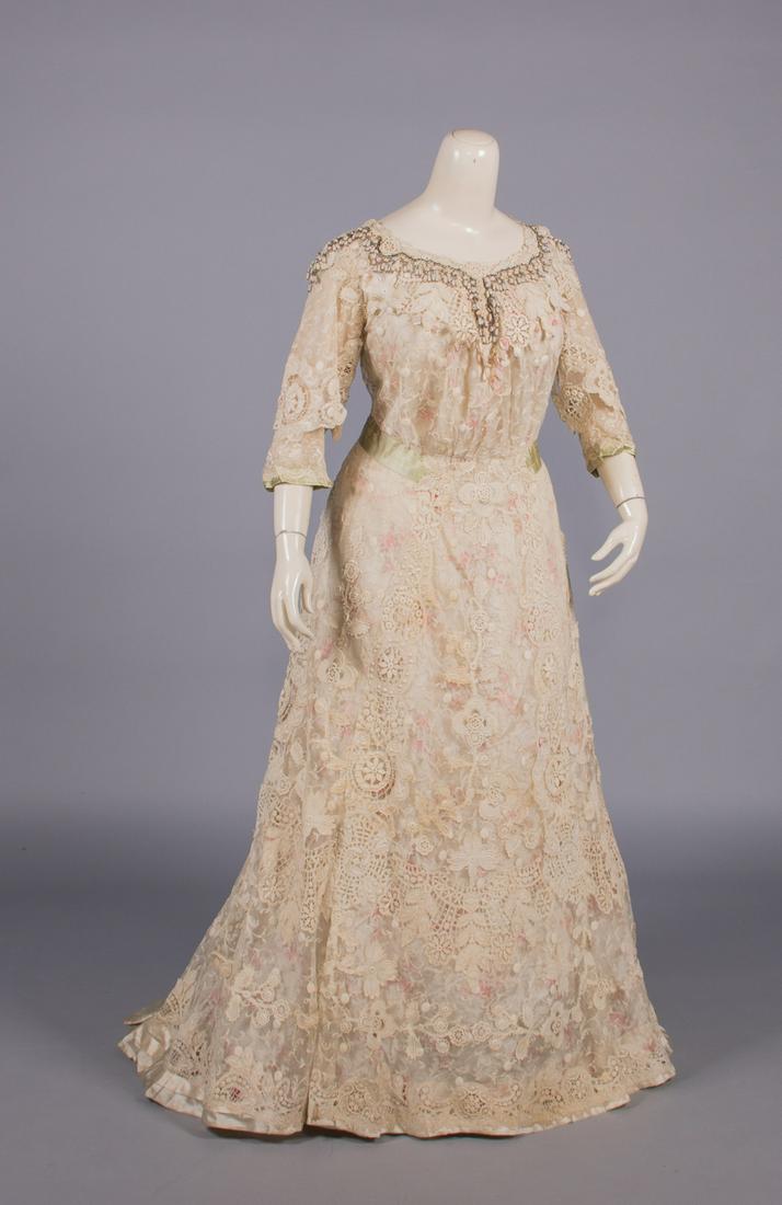 LACE & CHINE SILK TEA DRESS, c. 1905 (1 of 11)