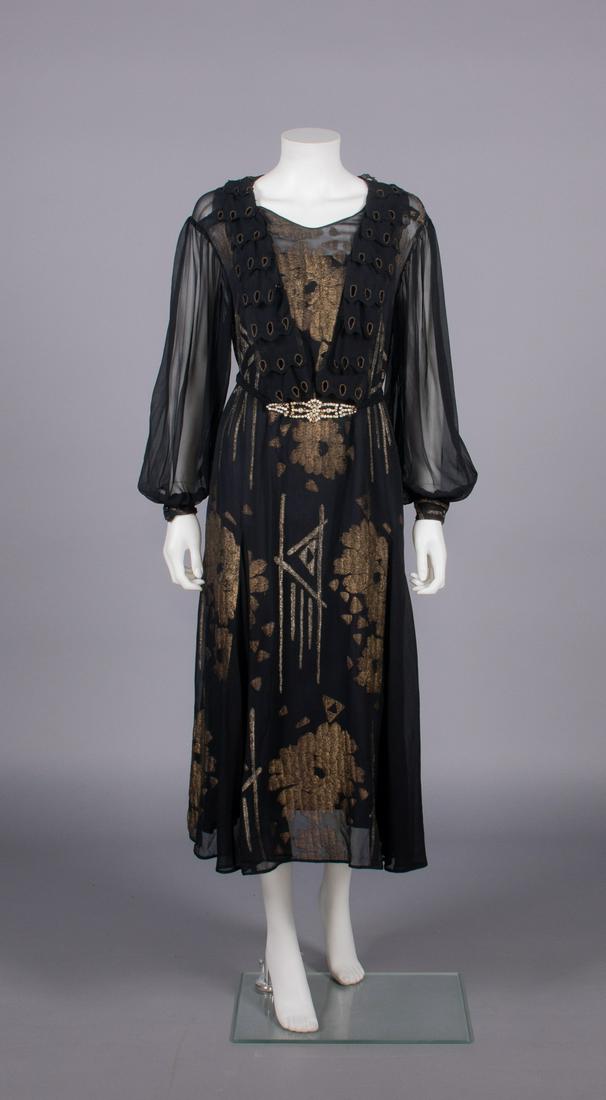 GOLD LAME' & CREPE DE CHINE EVENING DRESS, 1920s (1 of 10)