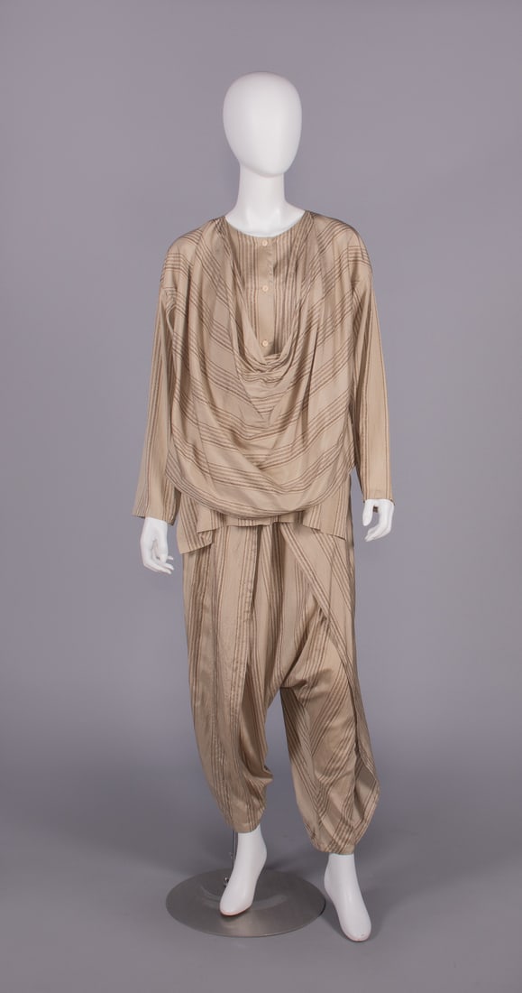 ISSEY MIYAKE SILK ENSEMBLE, JAPAN, 1984 (1 of 10)